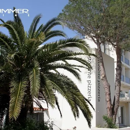 Hotel Summertime