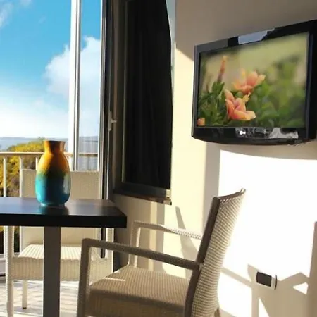 Hotel Summertime