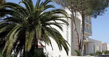 Summertime Hotel Càbras