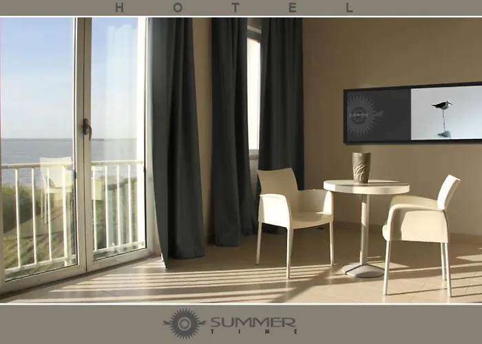 ホテル Summertime カブラス